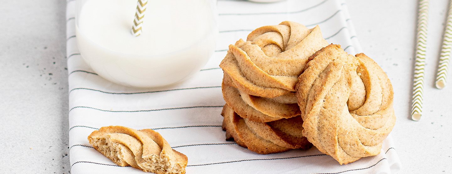 Két isteni omlós sütemény recept: egy hagyományos és egy vegán csokoládés